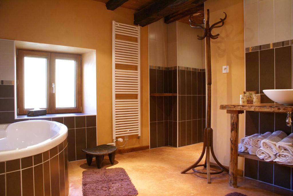 Chambres D'Hotes Les Charmettes Rang Стая снимка